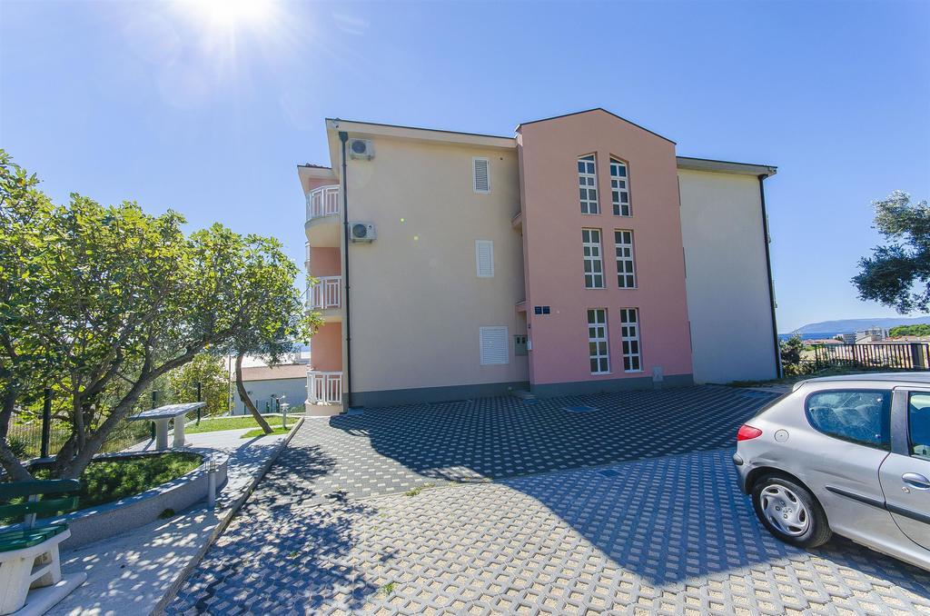 Apartments Seaview Tučepi Exterior foto